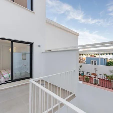 Vicente Gomez De Cadiz One Apartment